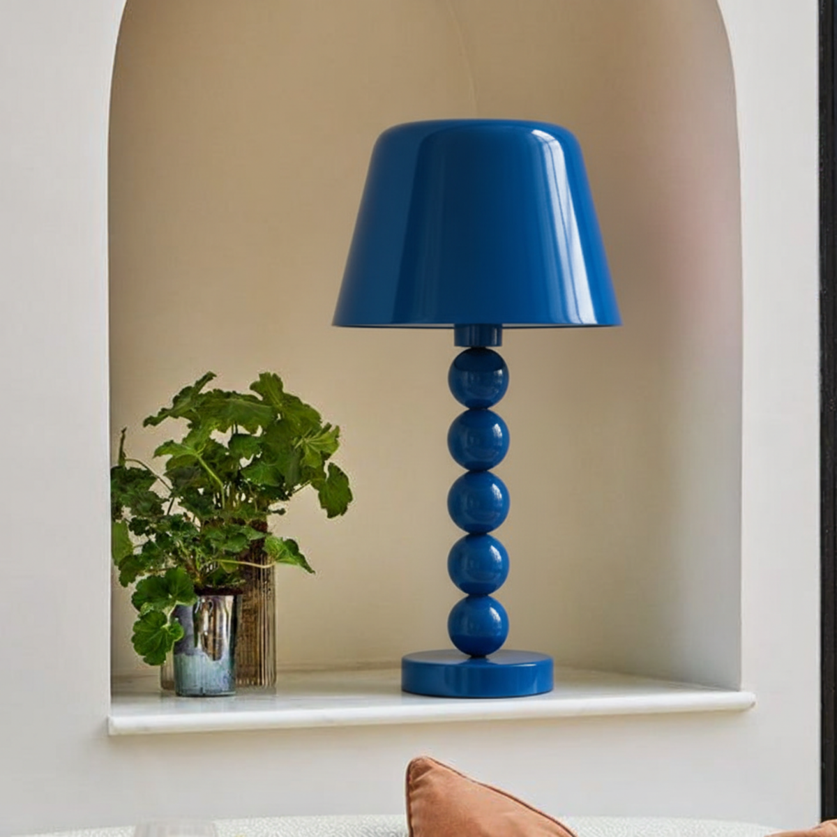 Mini Dotted Table Lamp